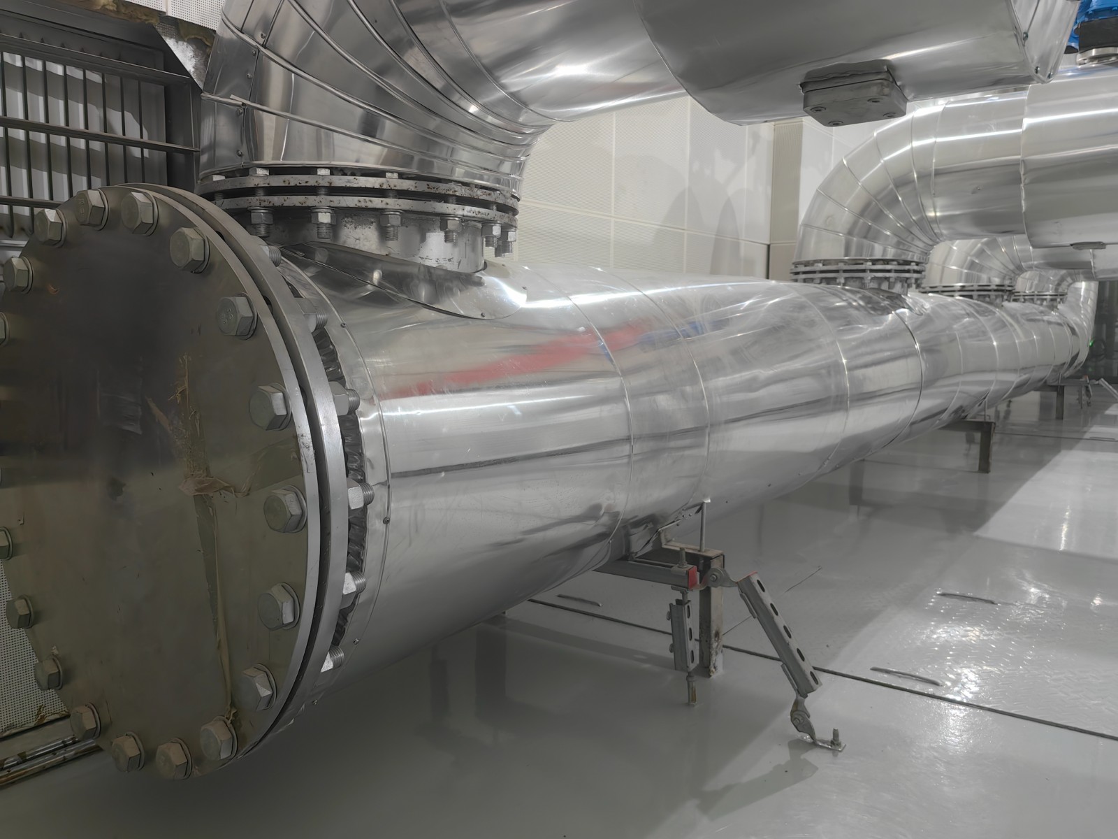 曝氣風管安裝隔熱棉.jpg 曝氣風管安裝隔熱棉.jpg